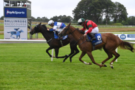 Go Racing | Nobler Winning at Ballinrobe