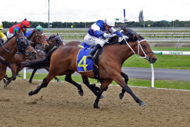 Go Racing | Confectionist Winning at Cambridge 
