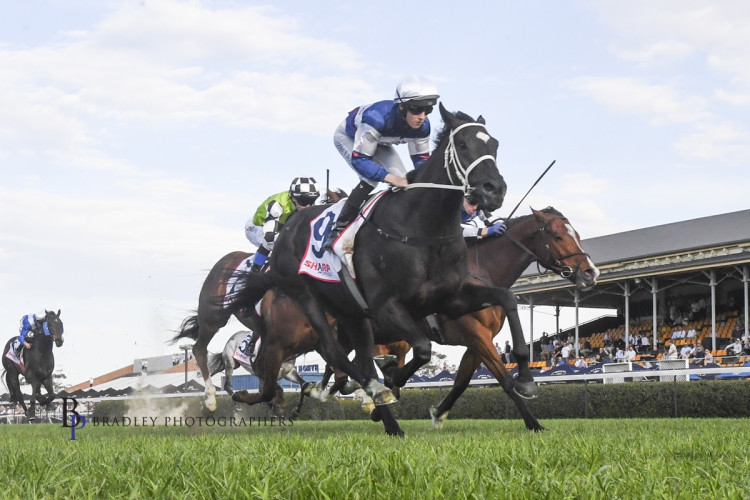Go Racing duo to The Metropolitan