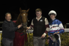 Go Racing | Eleanor Shelby Winning at Dundalk – Ireland