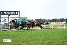 Go Racing | Soul Of Spain Winning at Ipswich